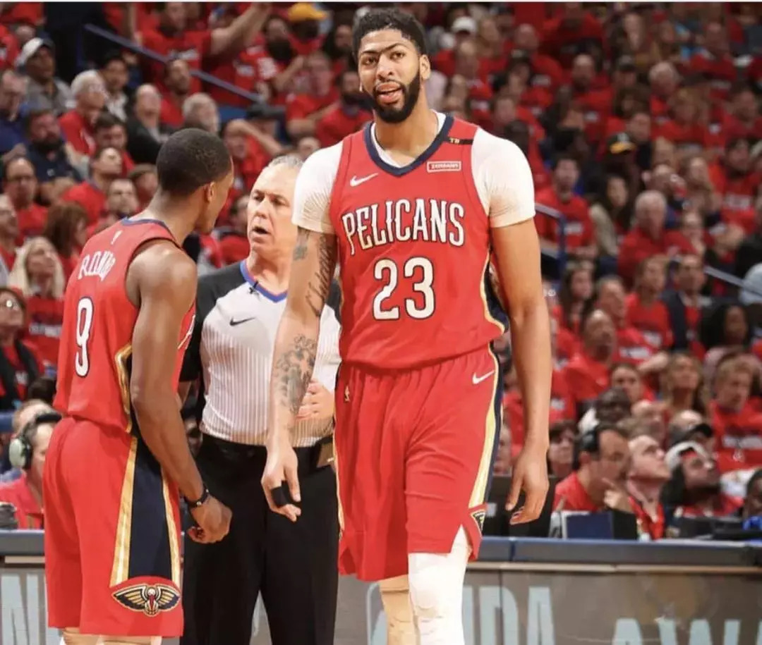 亚冬会：中国队4-8不敌韩国队 无缘冰壶混双决赛.