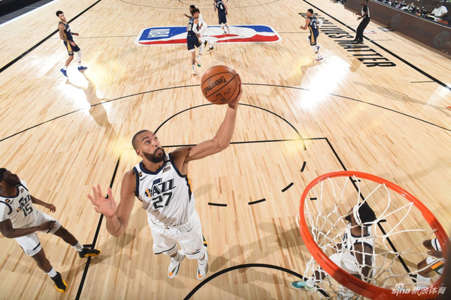 他交出了一 他交出了一