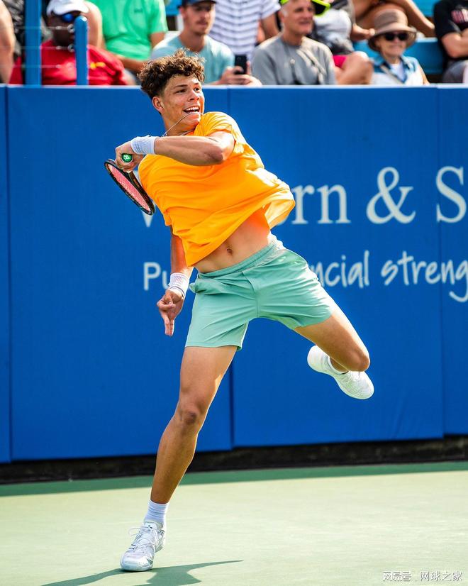 体育山东男排主场憾负浙江队 无缘排超四强