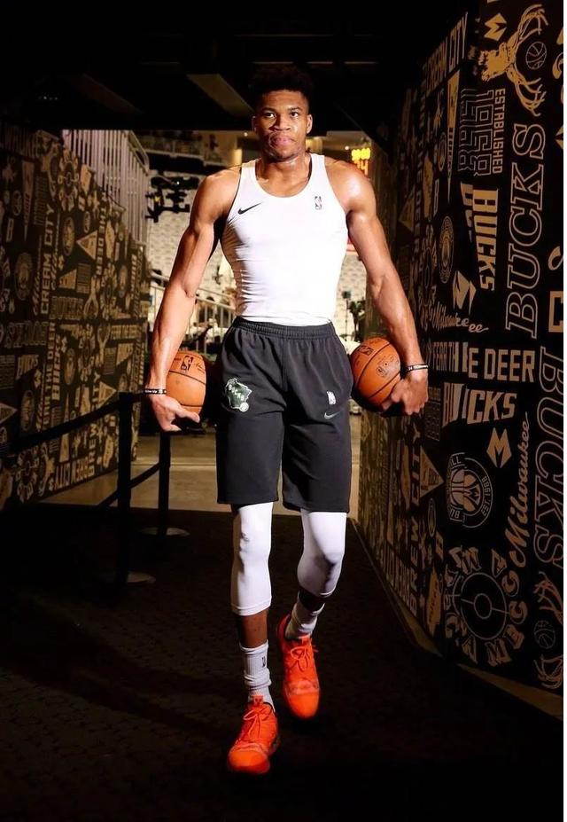 到肘区短传 到肘区短传